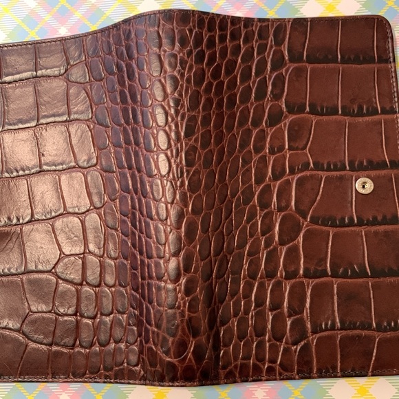 Filofax Classic Croc Compact Leather Organizer - Picture 7 of 11